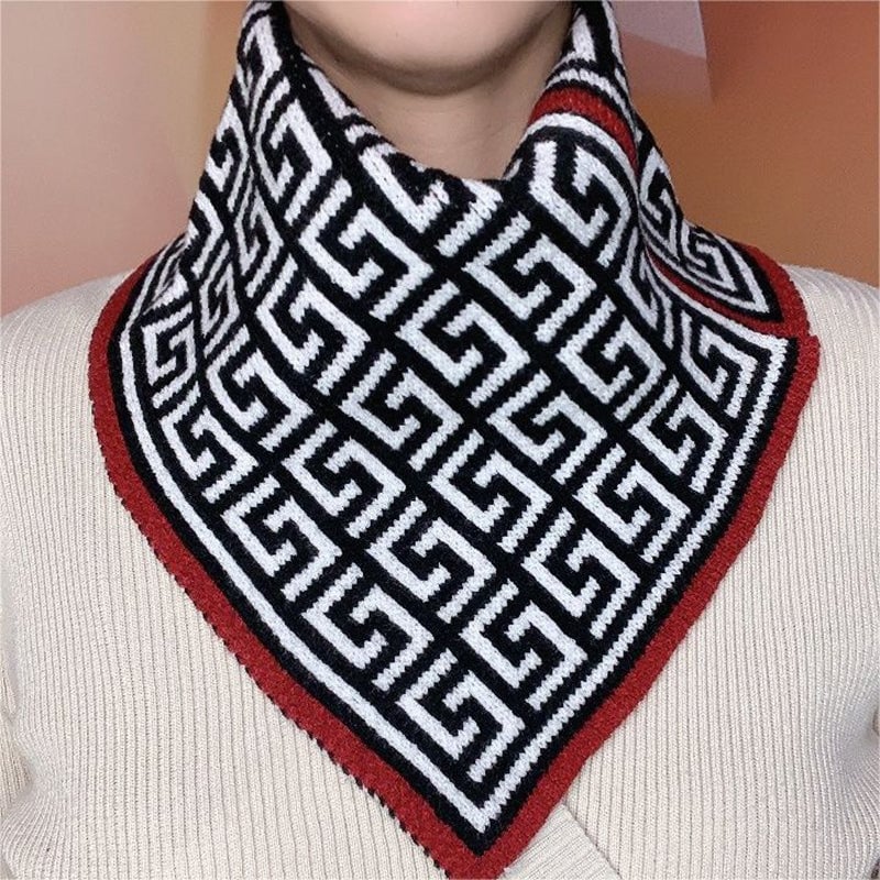 🍂Nice Gift for Her!Only need ￡6.99 this week!!!🎁Delicate Triangle Neck Scarf-33