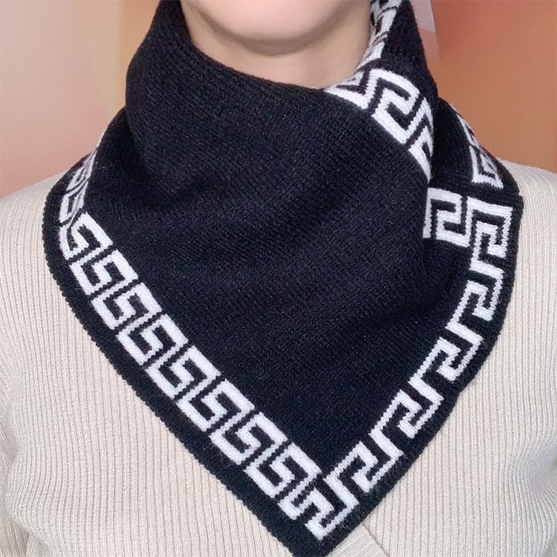 🍂Nice Gift for Her!Only need ￡6.99 this week!!!🎁Delicate Triangle Neck Scarf-35