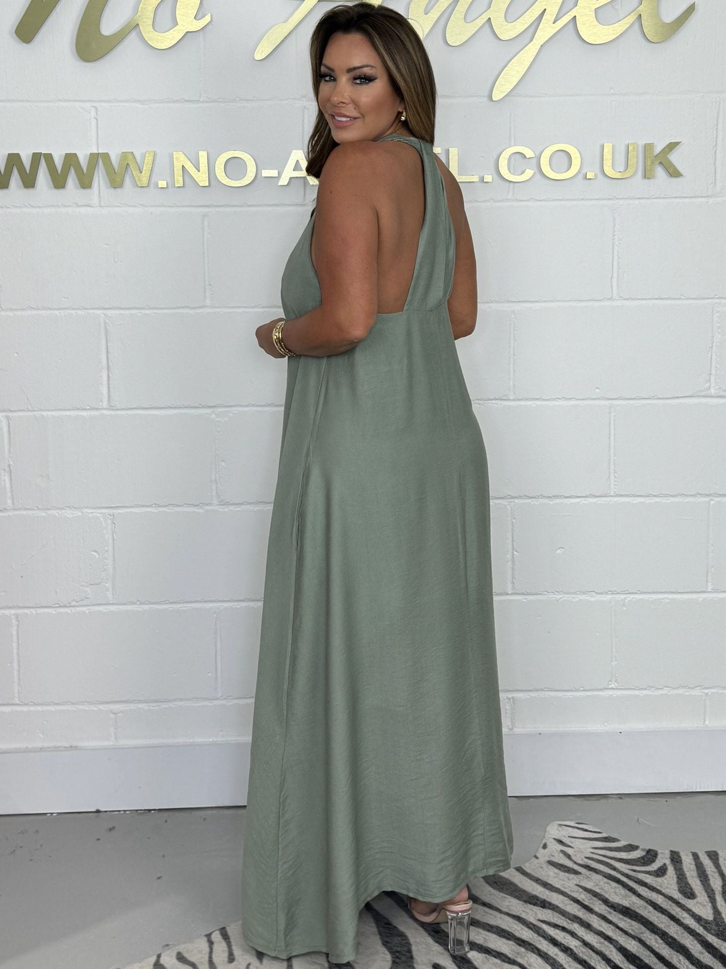 🔥HOT SALE 49% OFF🔥Women's V-neck T-Back Maxi Dress-4
