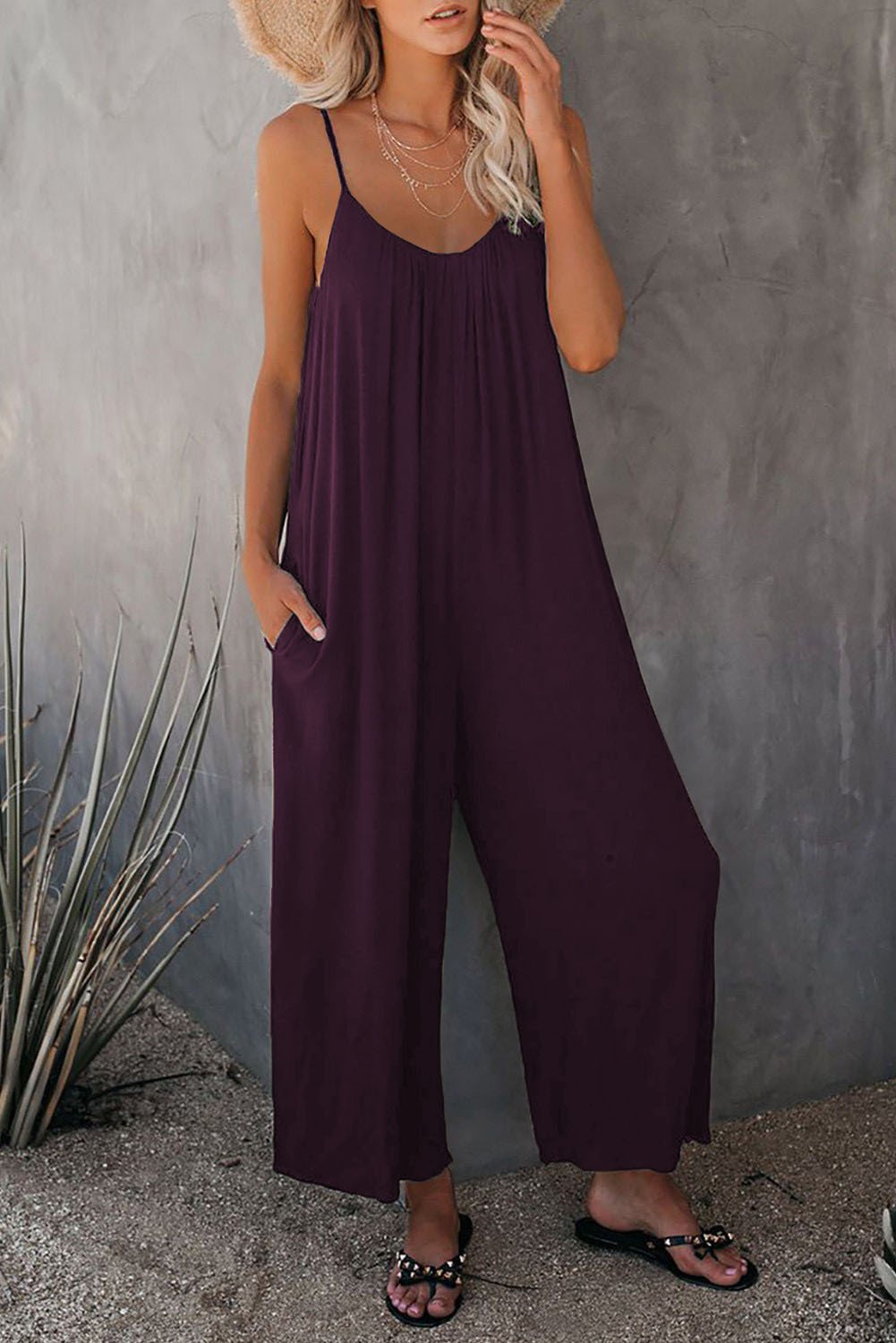 ⏰Clearance Sale-49% OFF🌹Loose Sleeveless Strap Stretchy Jumpsuit-10