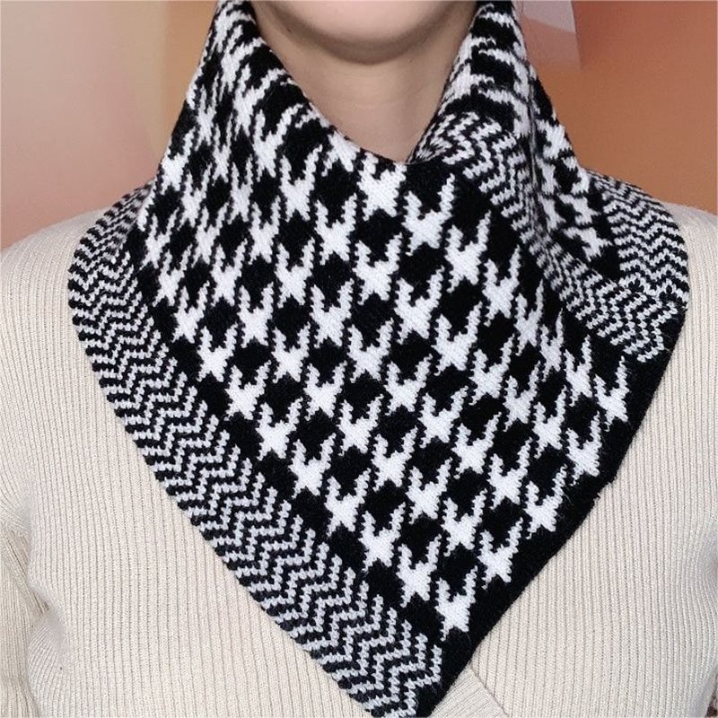 🍂Nice Gift for Her!Only need ￡6.99 this week!!!🎁Delicate Triangle Neck Scarf-28