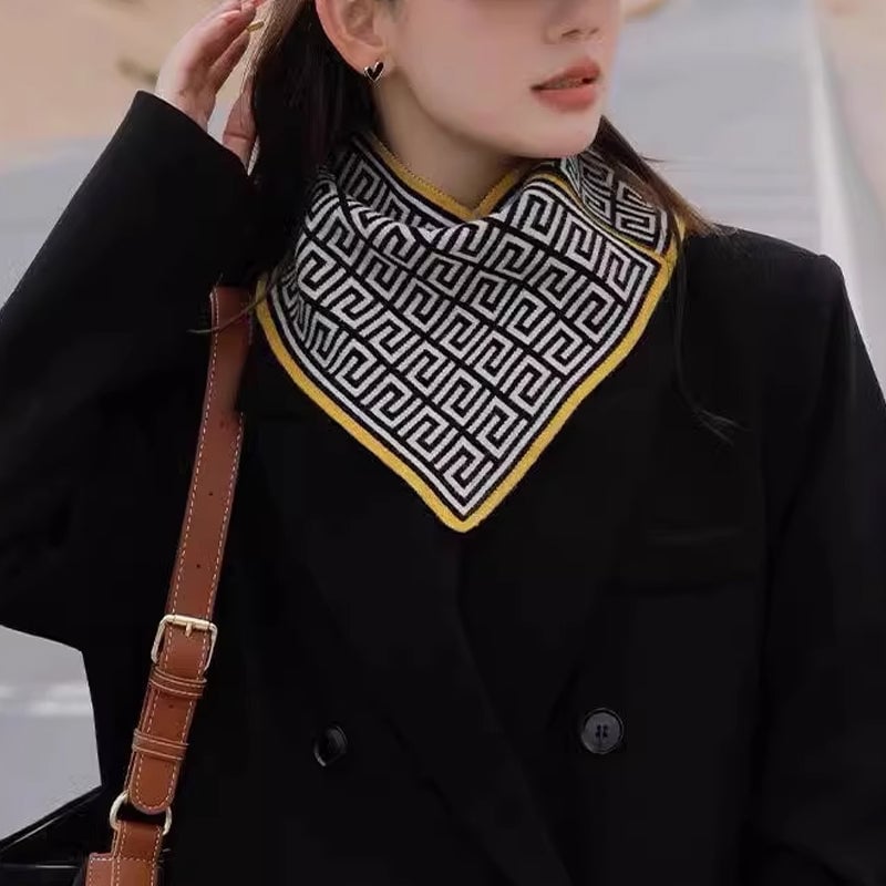 🍂Nice Gift for Her!Only need ￡6.99 this week!!!🎁Delicate Triangle Neck Scarf-21
